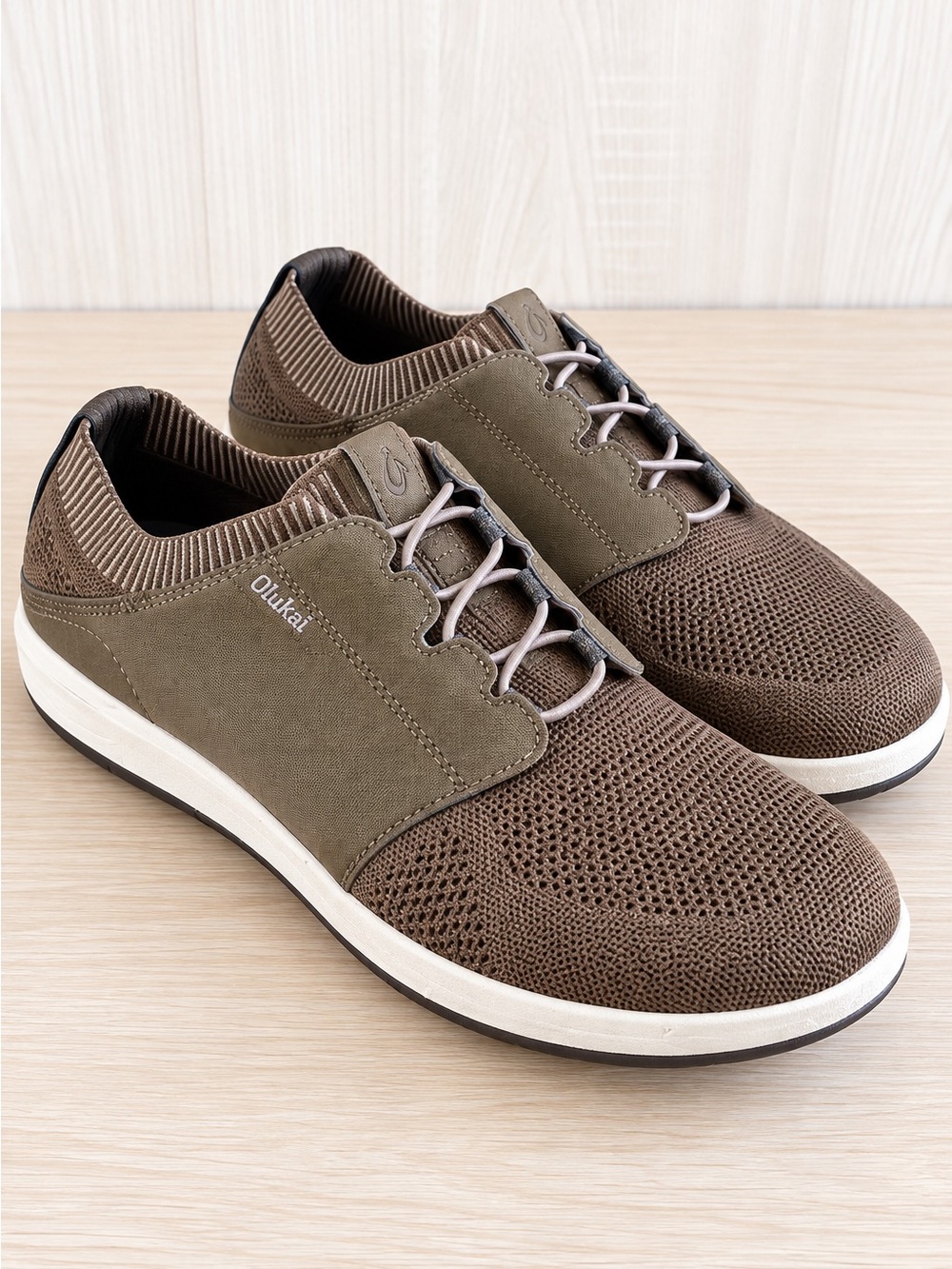 OluKai Makia Ulana Kai Men’s Shoes Size 10.5 Brown Olive Knit Casual Sneakers